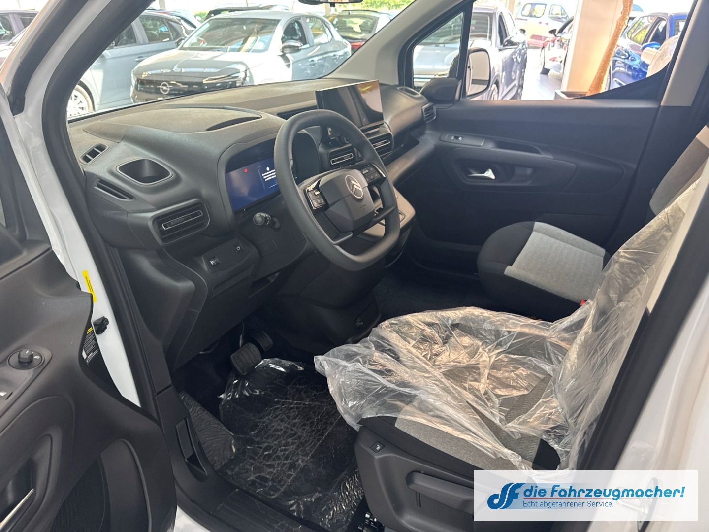 Fahrzeugabbildung Citroën Berlingo XL Digitales Cockpit LED Apple CarPlay