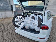 Fahrzeugabbildung Volkswagen Golf VIII Variant 2.0 TDI DSG Life LED NAVI APP