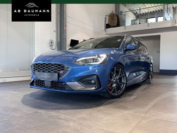Ford Focus - 1