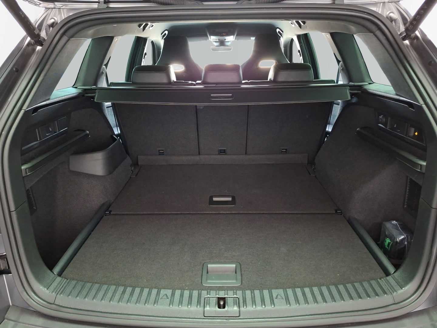 Kodiaq 2.0 TDI DSG 4x4 Sportline *AHK*KAMERA*NAV