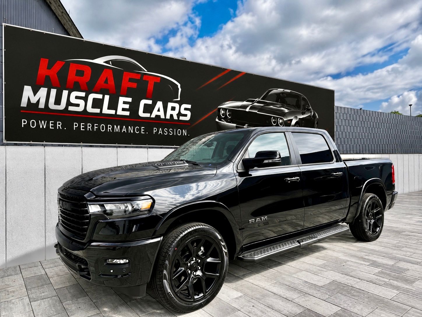 Dodge RAM 3.0 Hurrican Laramie Night-Harman+Panorama