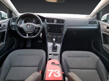 Volkswagen Golf - 9