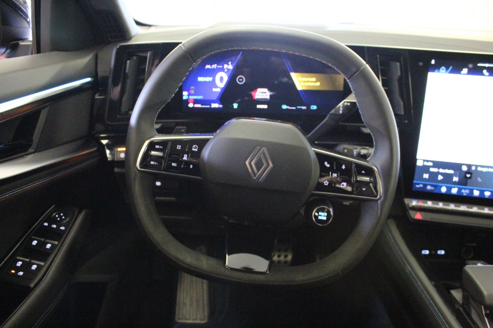 Fahrzeugabbildung Renault Rafale Hybrid E-Tech 4x4 300 PHEV Esprit Alpine