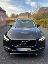 Volvo XC90 D5 AWD  Momentum Navi Leder Pano ACC AHK - Volvo XC90 in Mönchengladbach
