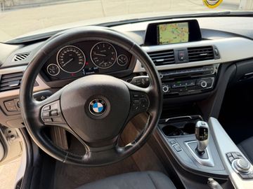 BMW 325 - 8