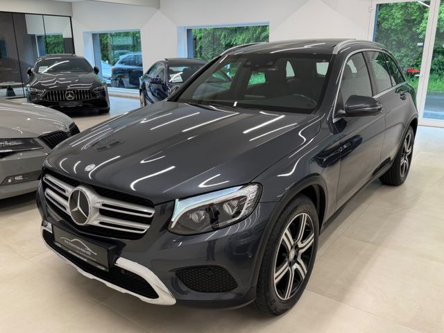 MERCEDES-BENZ GLC 220 d  4Matic Exclusive Panorama AHK