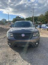 Fiat Freemont Black Code AWD - graue Fiat Freemont