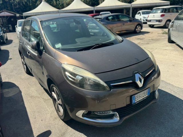 Renault RENAULT Scenic Scénic XMod 1.5 dCi 110CV Start&S