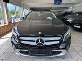 Mercedes-Benz GLA 220 CDI / d Automatik Leder Panoramadach - Mercedes-Benz GLA 220: Limousine