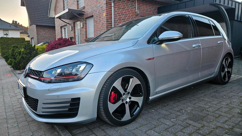 Image of Volkswagen Golf