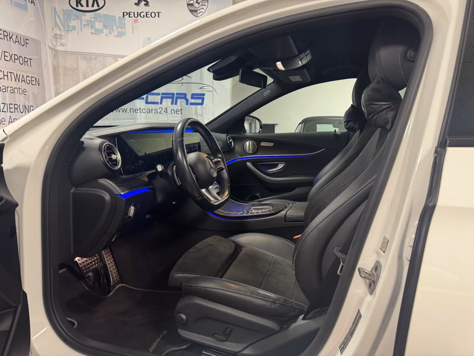 Mercedes-Benz E200d Aut. AMG LINE*SPORTPAKET*LED*NAVi+KAMERA