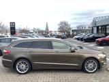 Ford Mondeo Turnier 2.0 EcoBoost Vignale 8fach bereif - Ford Mondeo: 2.2