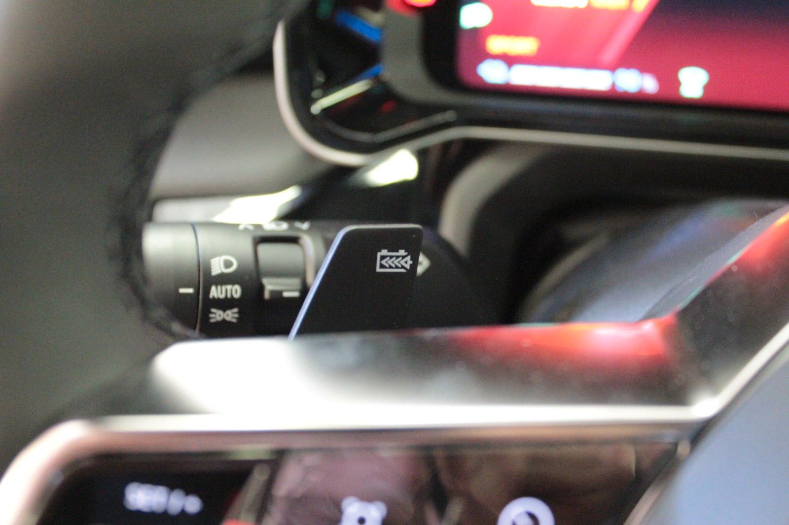 Fahrzeugabbildung Renault R 4 150 Comfort Range Iconic *Vollausstattung*