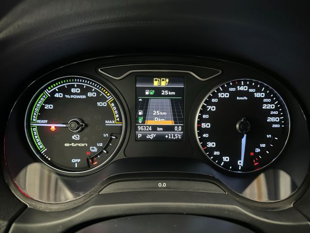 Audi A3 Sportback e-tron sport*2. Hand*Klima*Navi*LED