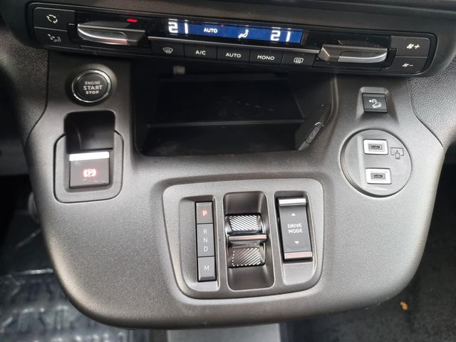 Fiat Doblo Maxi  Kombi 7 Sitzer NAVI DAB SZHG