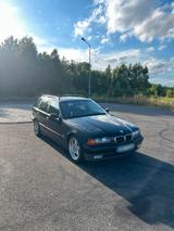 BMW E36 328I Touring - BMW 328: Kombi, E36