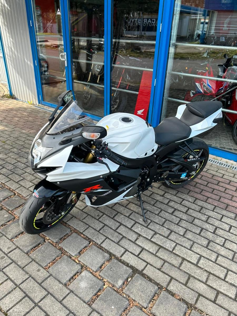 Suzuki GSX-R750