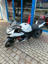 Suzuki GSX-R750 - Offers
