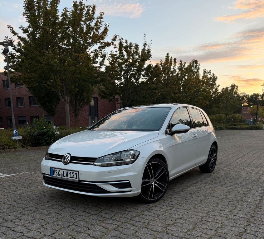 Image of Volkswagen Golf