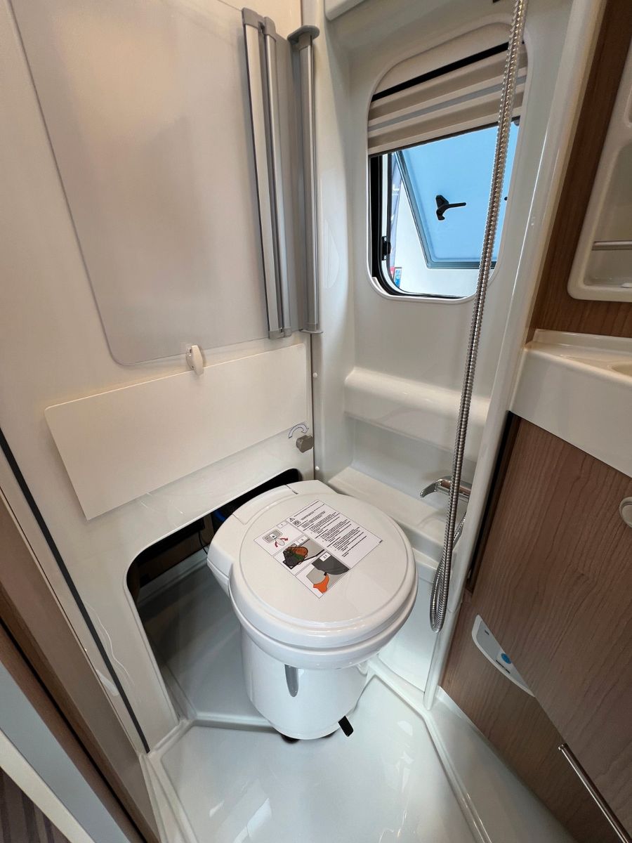 Fahrzeugabbildung Malibu Van diversity GT skyview 640 LE KE