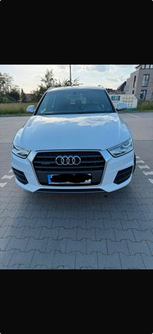 AUDI Audi Q3 2.0 TDI Quattro Automatik | 150 Ps