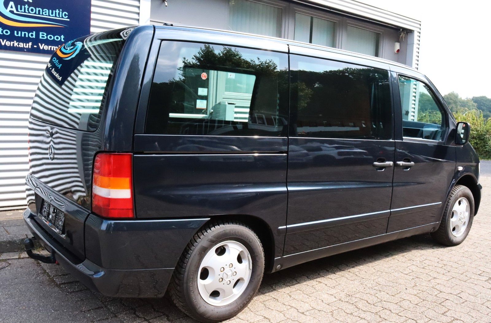 Fahrzeugabbildung Mercedes-Benz VITO 113 AUTOMATIK*KLIMA*BESTATTUNGSFAHRZEUG*TOP
