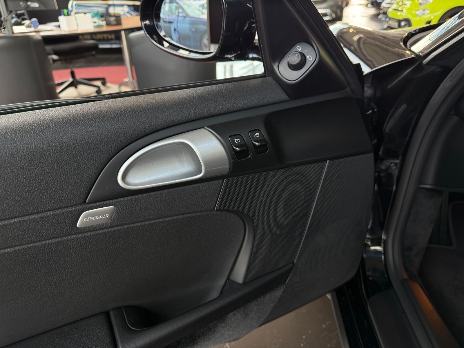 Fahrzeugabbildung Porsche Cayman RFK XENON NAVI ALU