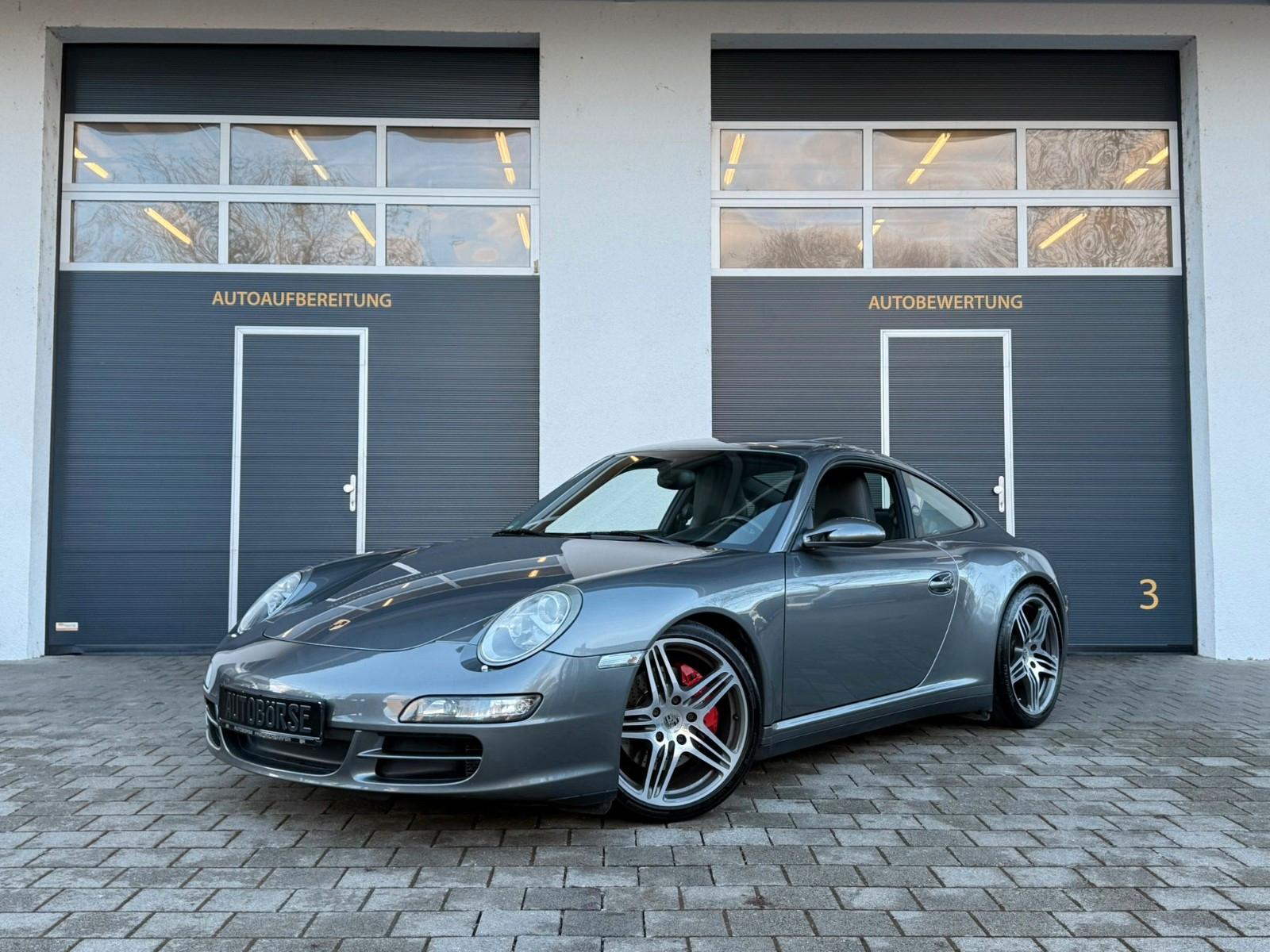 Porsche 997 Carrera 4S Coupe*Motor Neu*SAGA*Deutsch*BOSE
