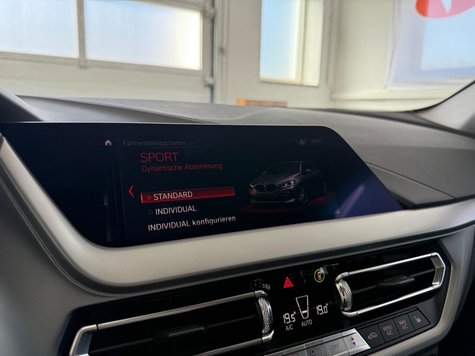 BMW 118 i Automatik*LED*Sitzheizung*, миниатюра 25