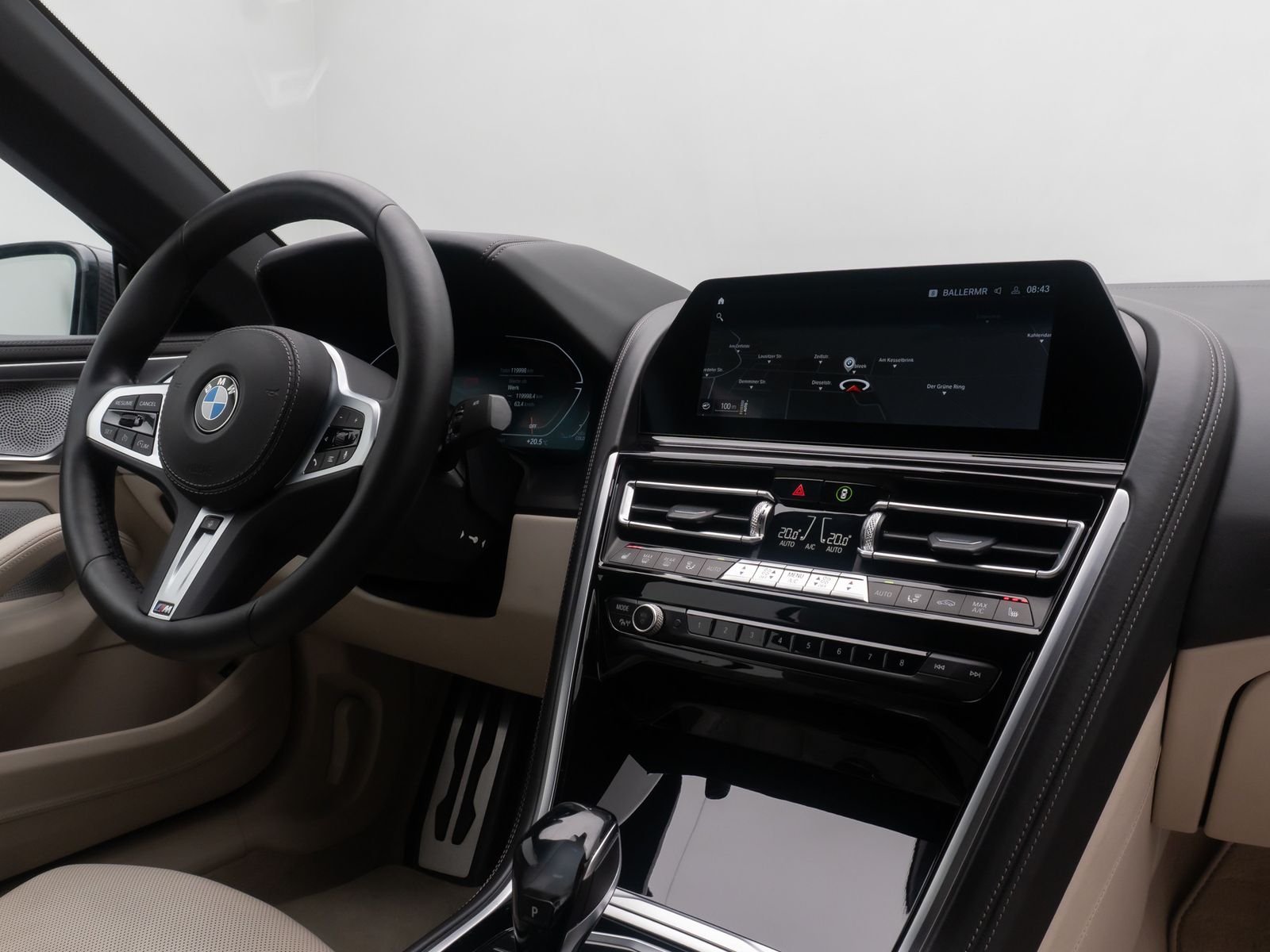 Fahrzeugabbildung BMW 840d xD Cabrio Individual B&W SoftClos HUD VOLL