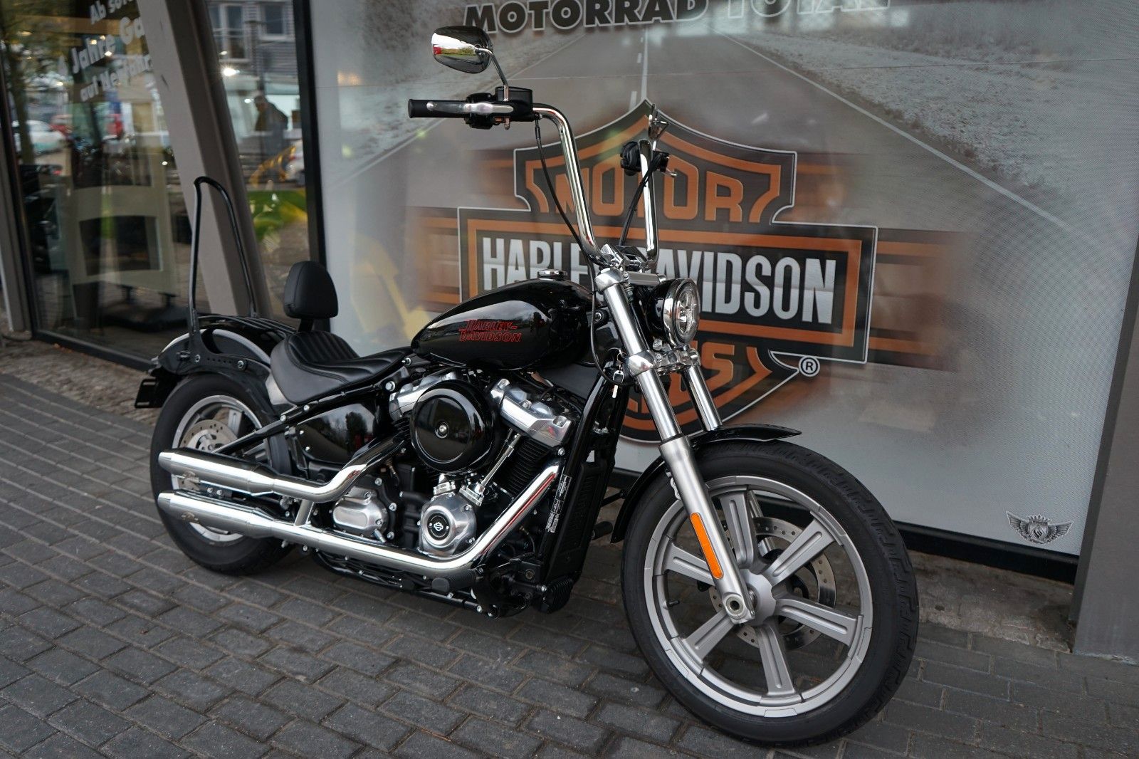 Fahrzeugabbildung Harley-Davidson Softail Standard FXST Jekill & Hyde, Ape Lenker