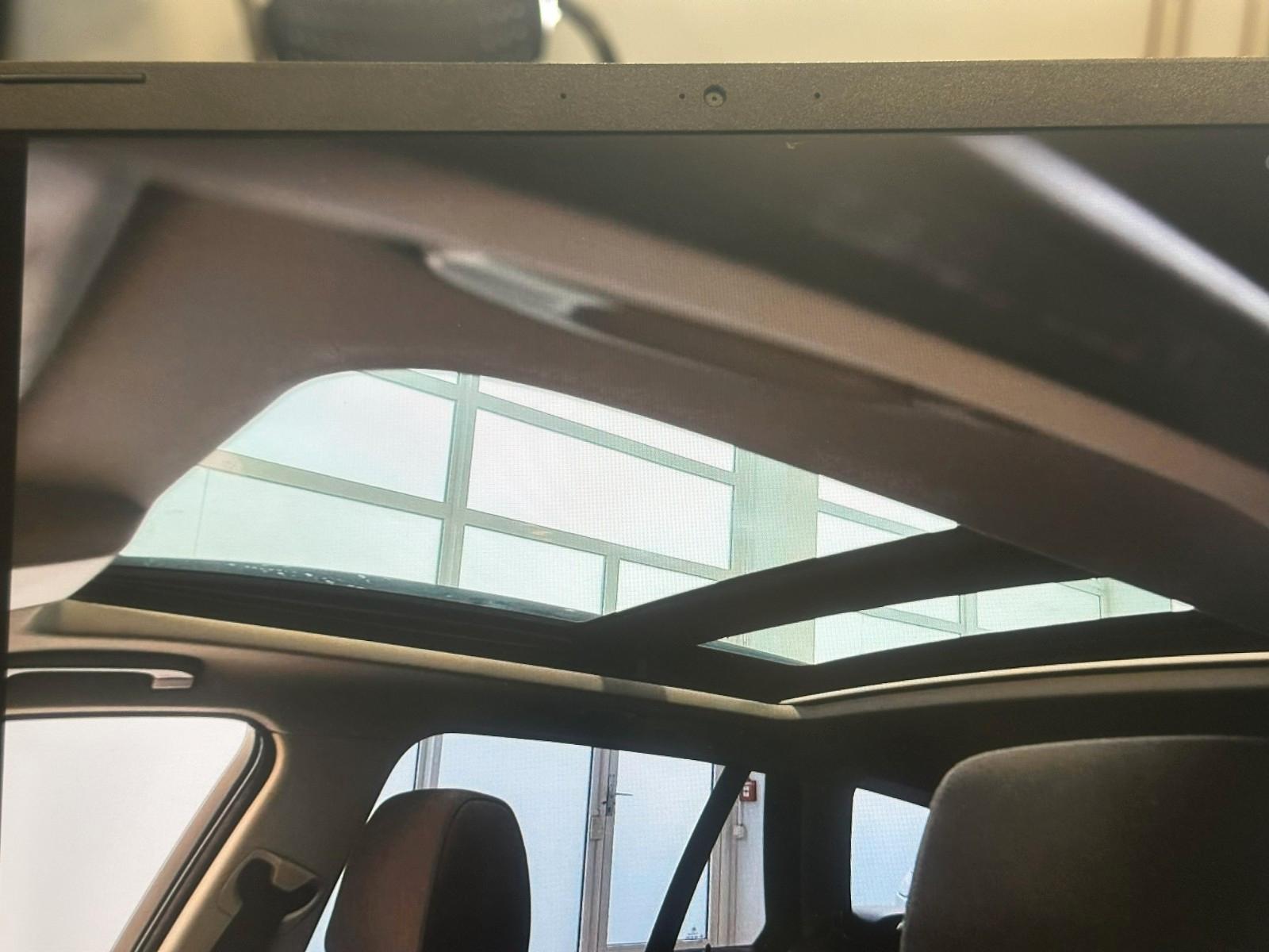 BMW 320 TD Kombi*Navigation *Panorama Glasdach*Alu*