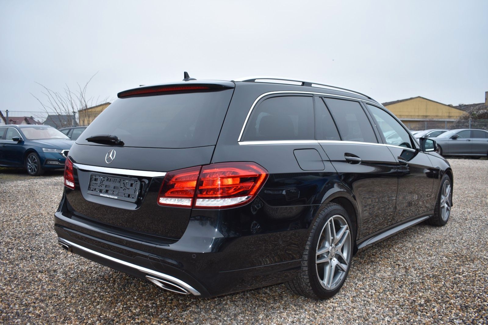 Fahrzeugabbildung Mercedes-Benz E 400 T Edition 4Matic AMG Night-Paket AHK