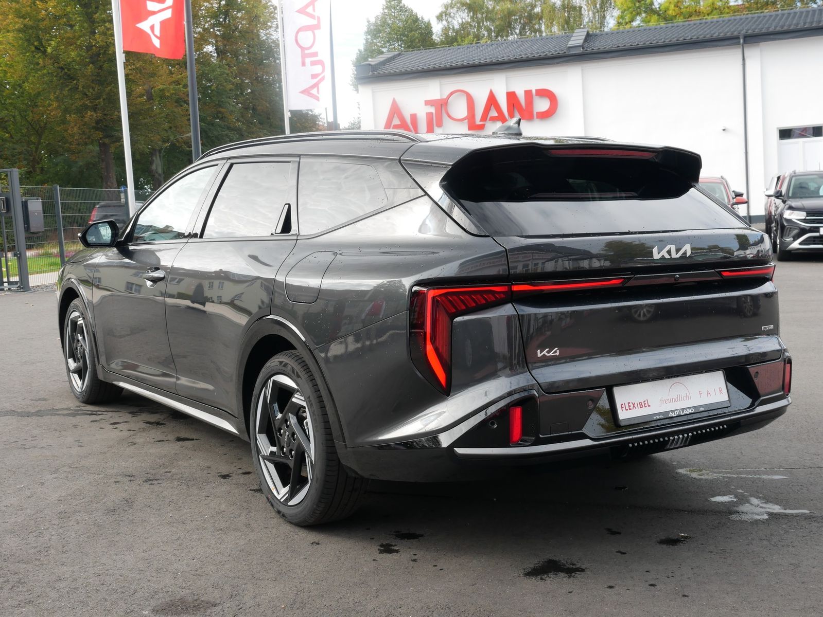 Kia K4 SW 1.6 T-GDI Aut. LED ACC Navi imagem 3