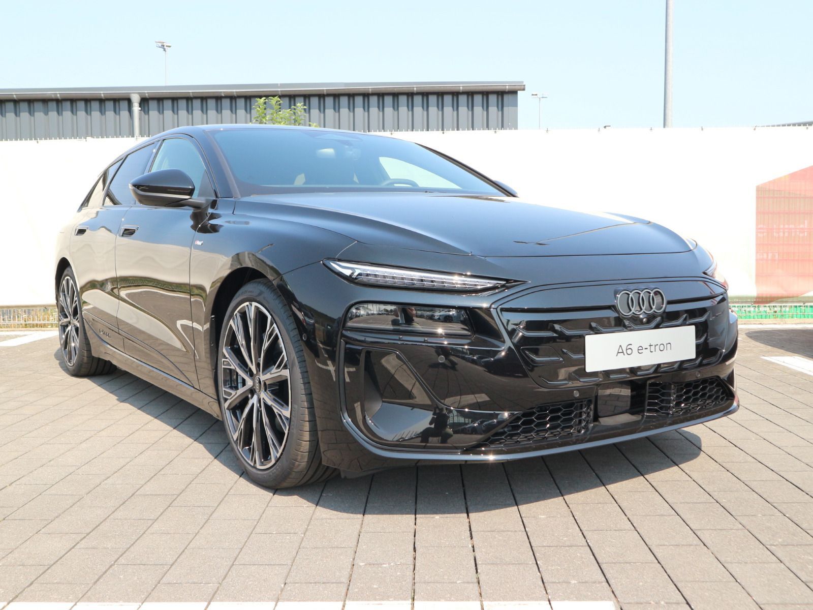 Audi A6 e-tron - Bild 2