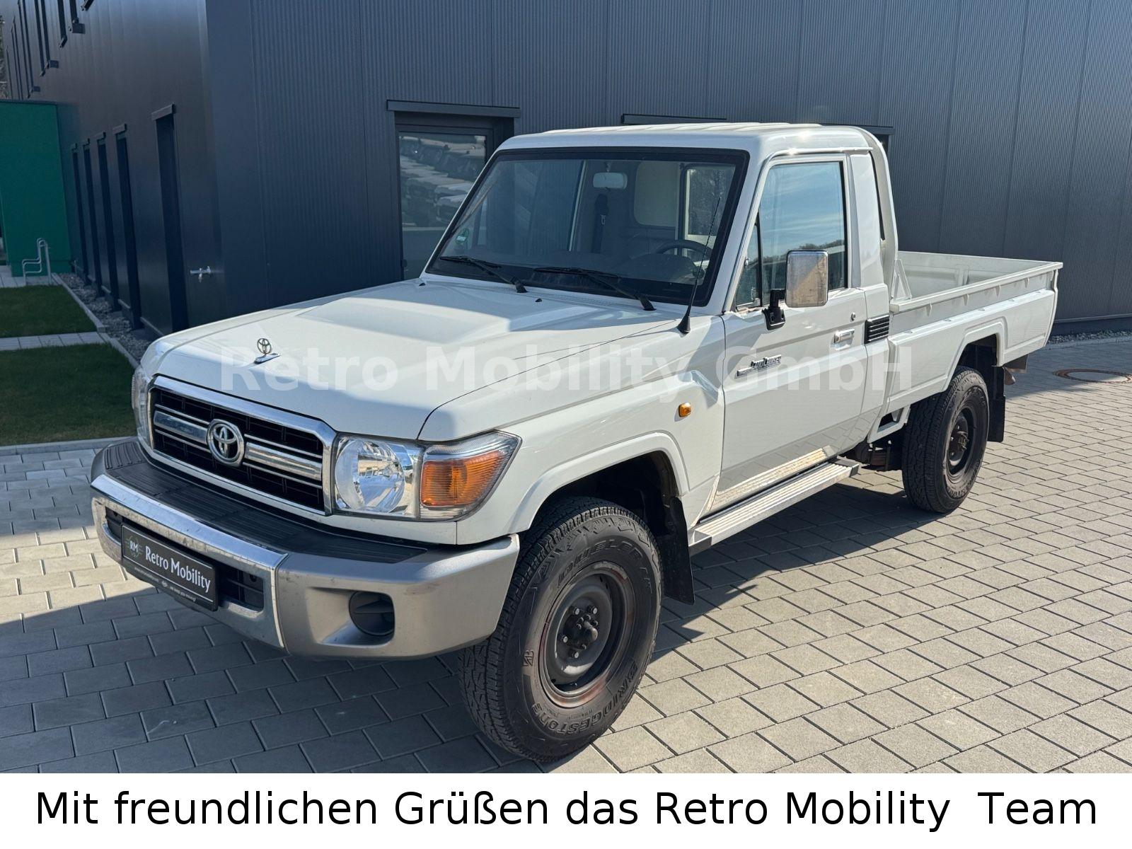 Toyota Land Cruiser GRJ79 Single Cab Schalter