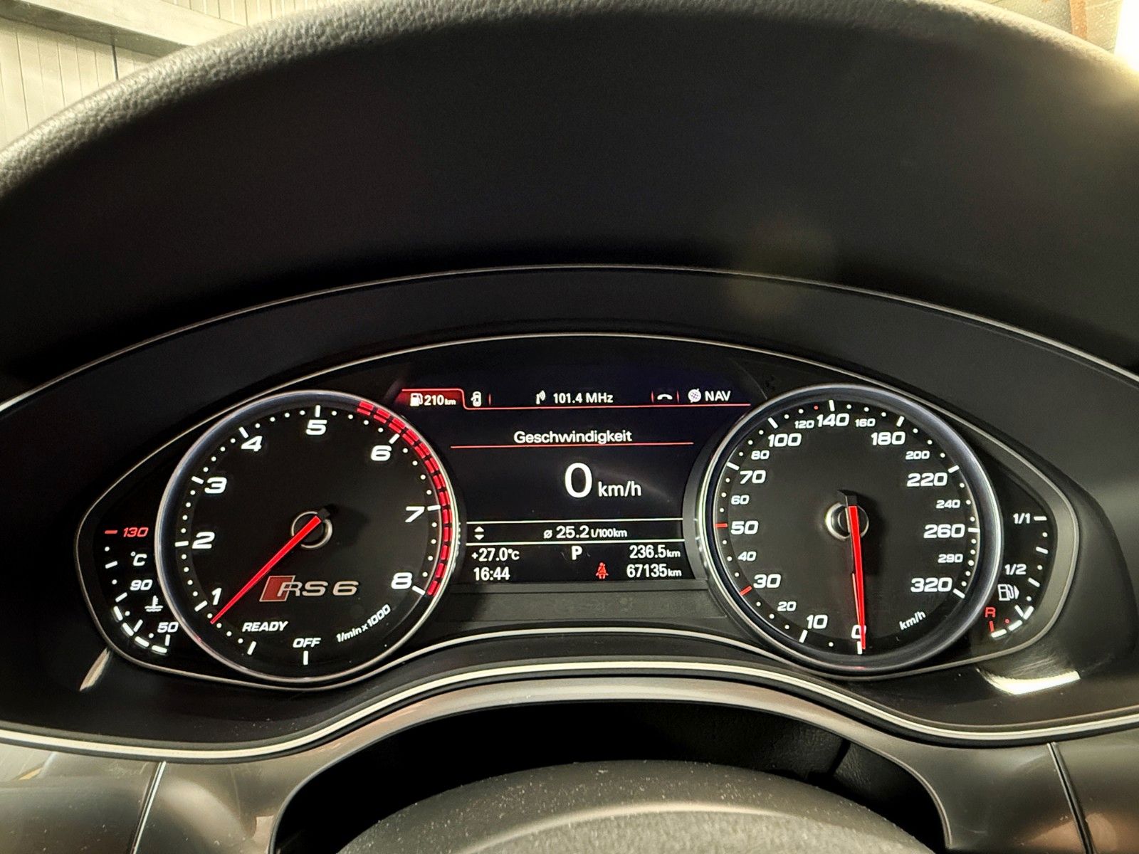 Fahrzeugabbildung Audi RS6 RS 6 Avant 4.0 TFSI quattro