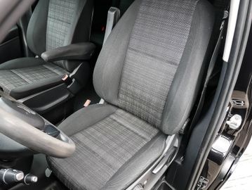 Fahrzeugabbildung Mercedes-Benz Vito 116 CDI Extralang Mixto 5-SITZE LED-SW NAVI