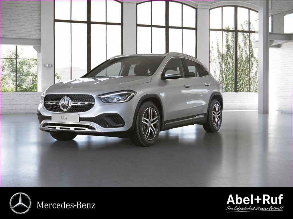 Image of Mercedes-Benz GLA 200