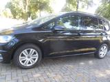 Volkswagen Touran 2.0 TDI SCR 85kW DSG 7 Sitzer, Navi - Volkswagen Touran: Leder