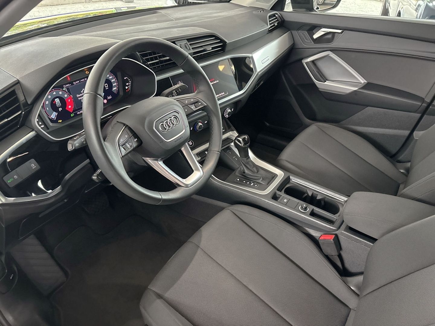 Audi Q3 35 TFSI S-tronic advanced NAVI DAB LED PANO-D foto 12