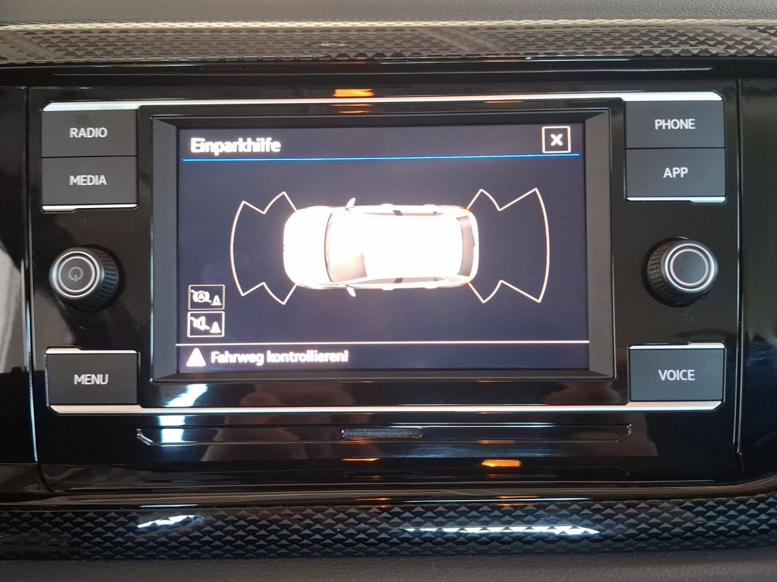 Fahrzeugabbildung Volkswagen Polo TSI Life DSG LED CarPlay AID GRA PDC
