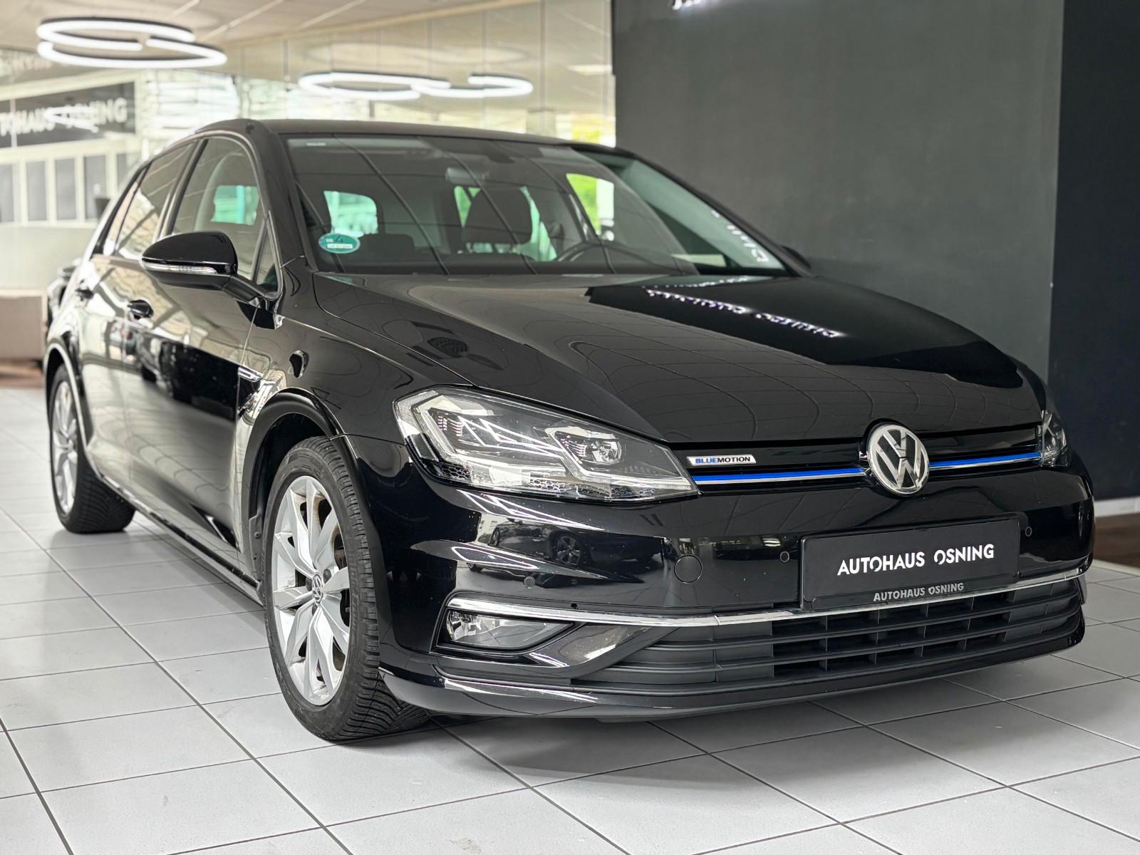 Volkswagen Golf VII Lim.Highline BlueMotion ACC LED CARPLAY