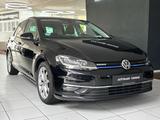 Volkswagen Golf VII Lim.Highline BlueMotion ACC LED CARPLAY - Volkswagen Golf: Highline Bluemotion