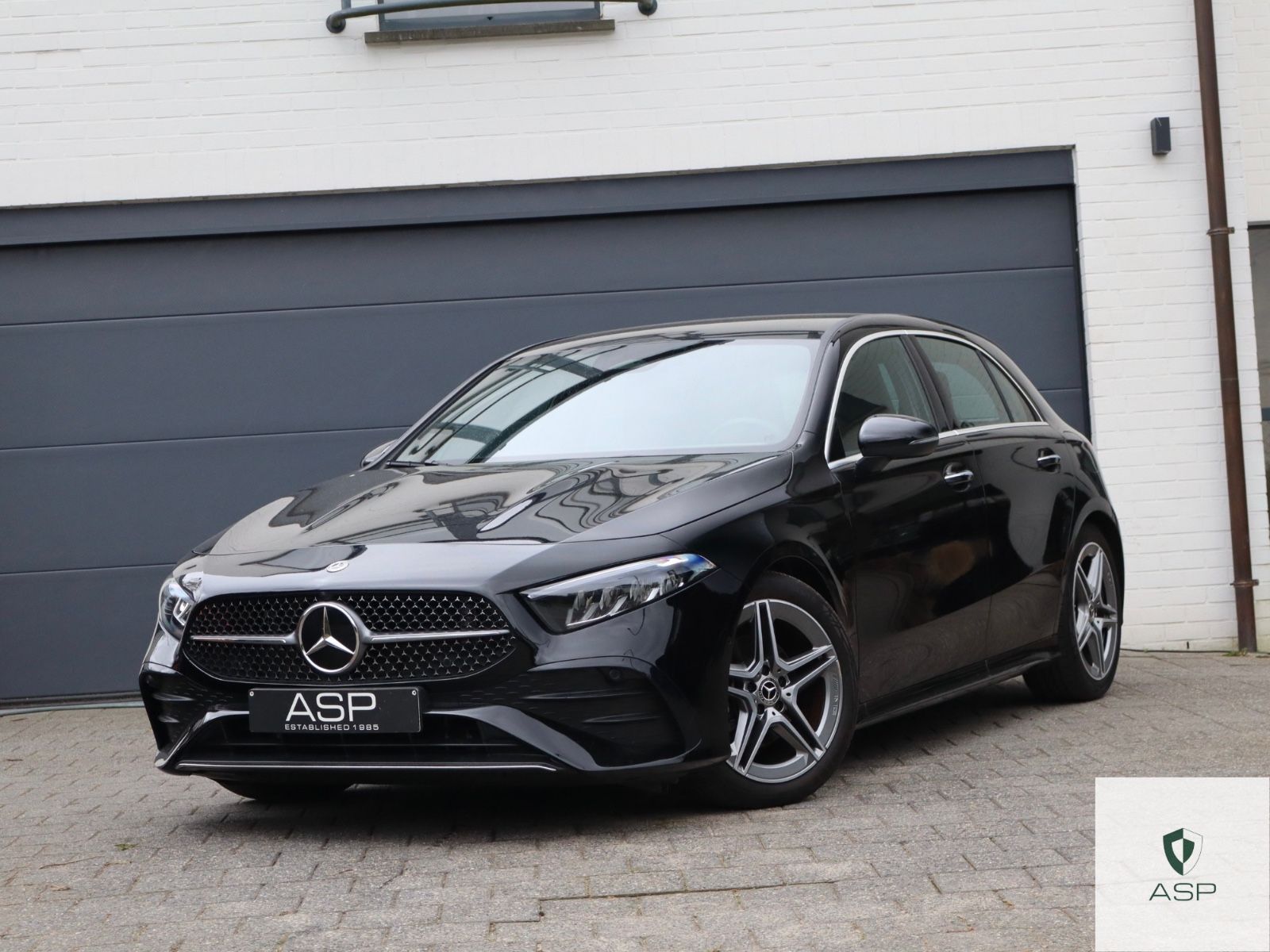 MERCEDES-BENZ A 200 AMG Line | Facelift | 1 owner | VAT refund