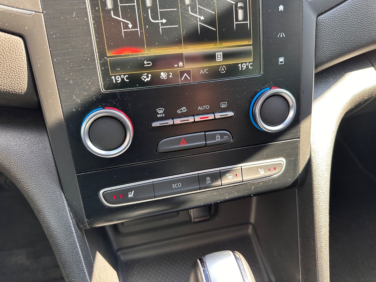 Fahrzeugabbildung Renault Megane Grandtour 1.7 dCi BOSE DCT ACC/Navi/LED
