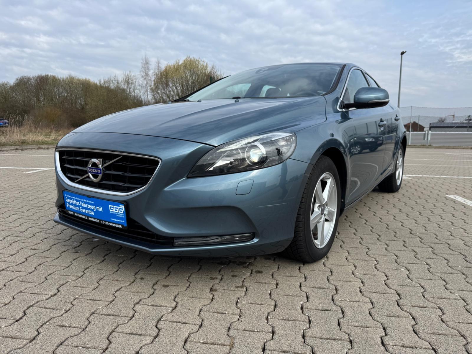 Volvo V40 Momentum