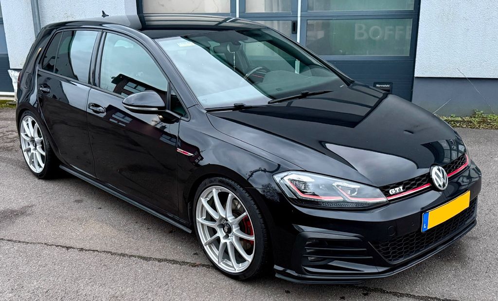 Image of Volkswagen Golf