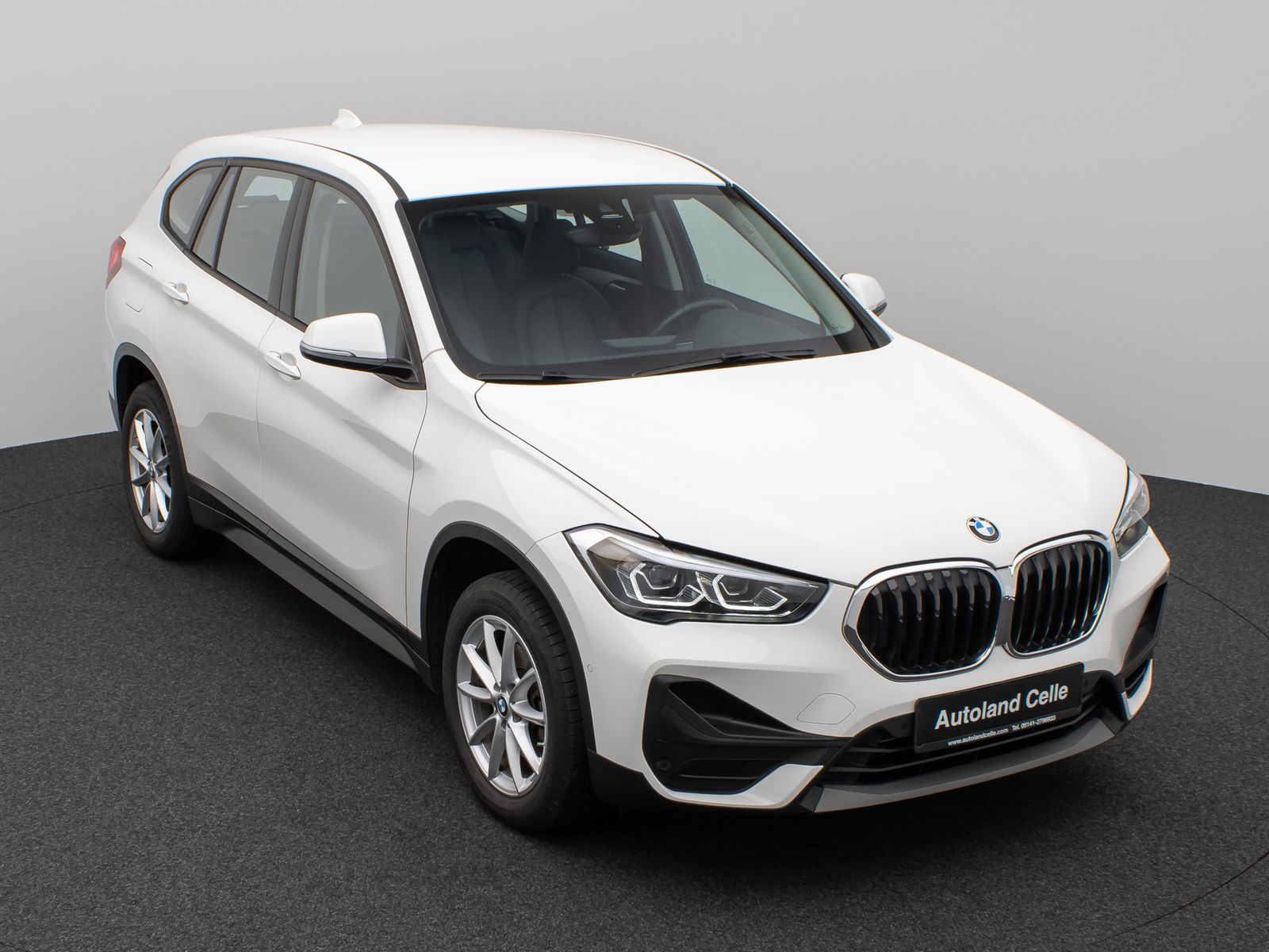Fahrzeugabbildung BMW X1 sD18i Kamera DAB Alarm LED Navi Sport Geschwi