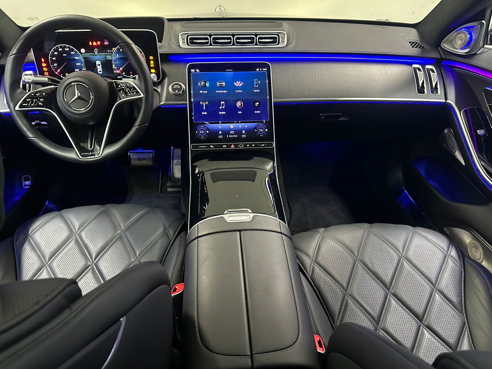 Fahrzeugabbildung Mercedes-Benz S 680 Maybach 4 matic *PANO*BURMESTER 4D*